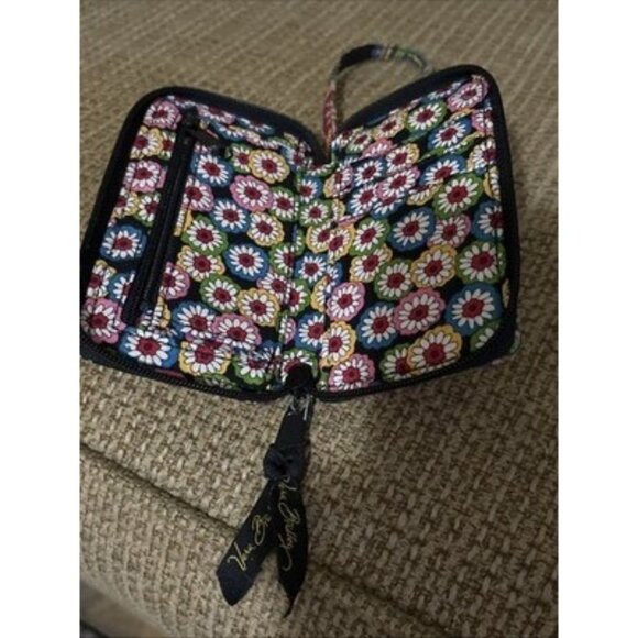 Vera Bradley Wristlet Wallet Floral Multi Compartment EUC NICE! - Picture 2 of 6